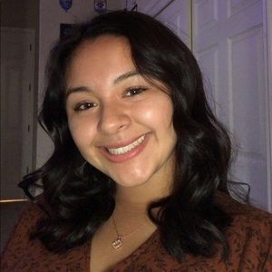 Meet your Posher, Alyssa